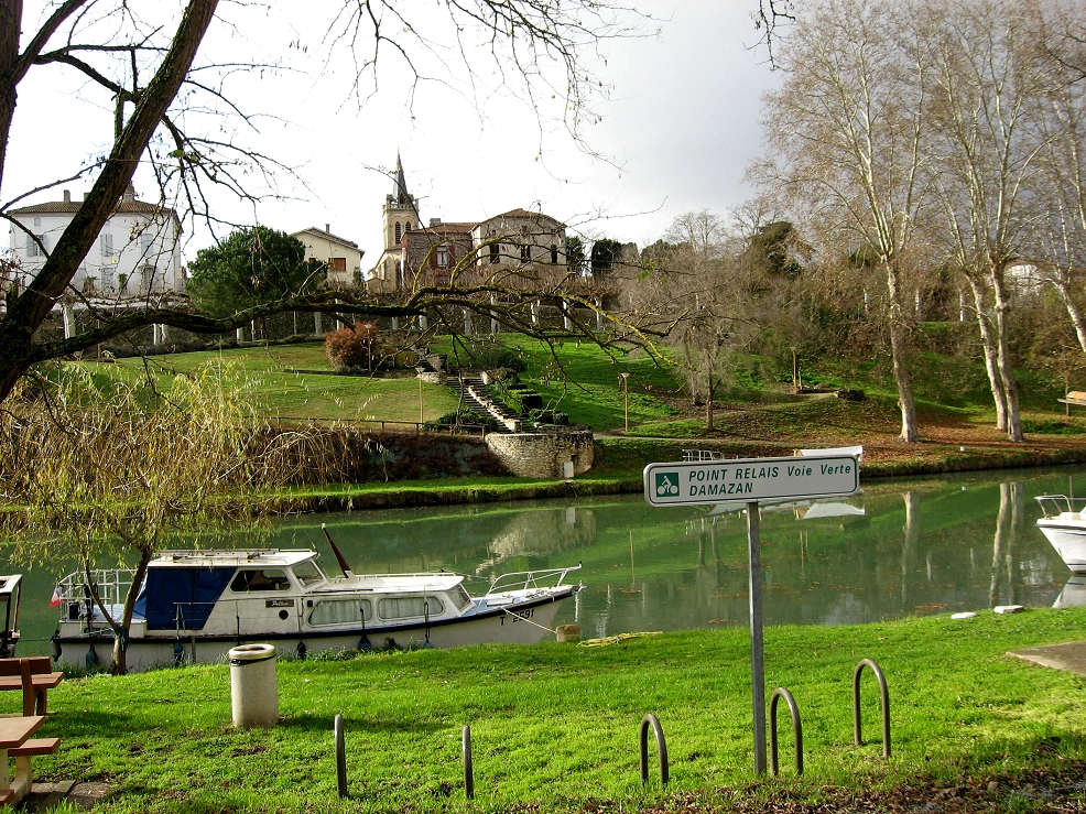 Vignoble et Canal de Garonne à vélo de Bordeaux à Agen