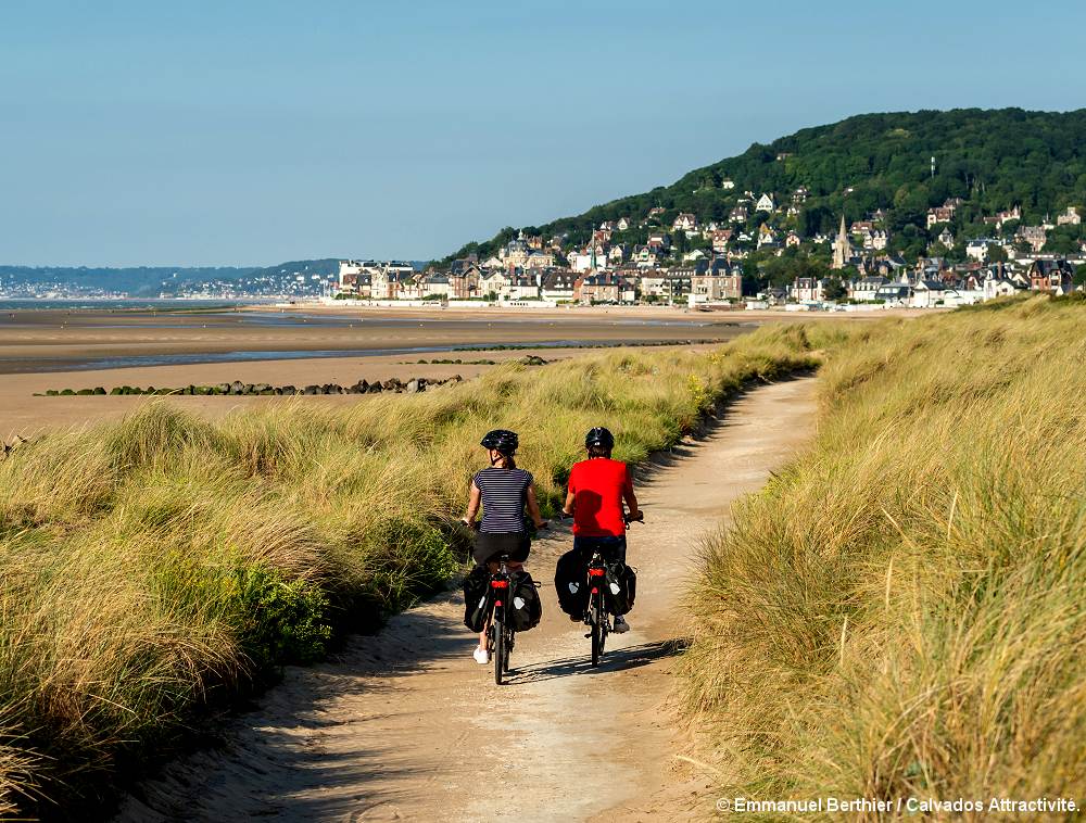 The coast of Normandy by bike from Bayeux to Honfleur