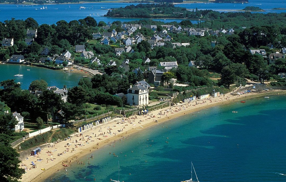 The tour of the Gulf of Morbihan by bike. Southern Brittany