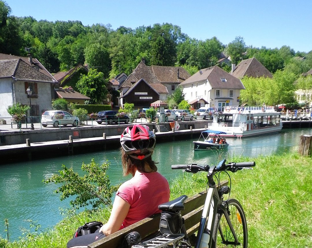 Voyage à vélo de Genève à Lyon sur la Via Rhona le long du Rhône